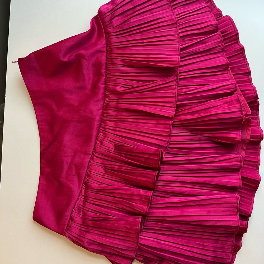 Elegant Pink Pleated Skirt